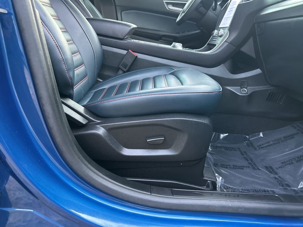 Used 2023 Ford Edge SEL w/ Sport Appearance Package image 39