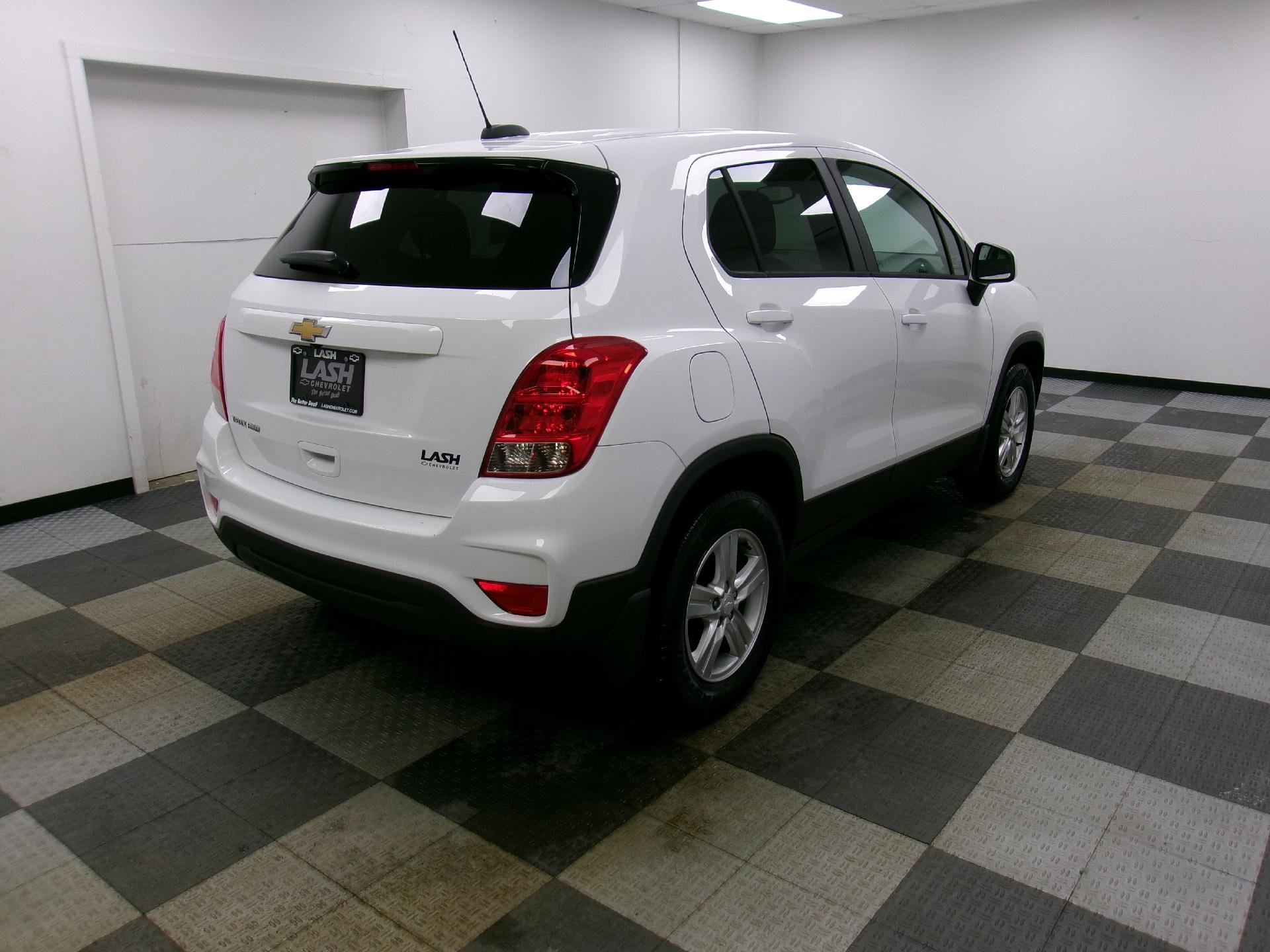 Used 2020 Chevrolet Trax LS w/ Tint and Cruise Package image 13