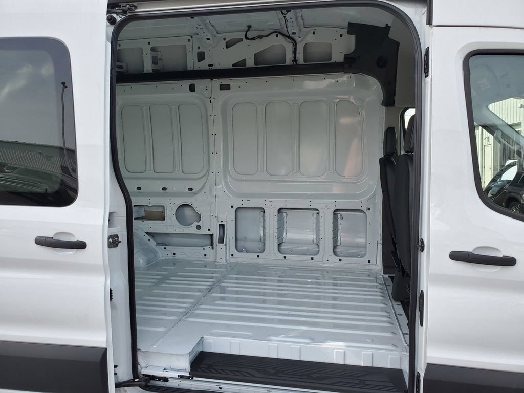 New 2026 Ford Transit 350 148 High Roof Extended DRW w/ Exterior Upgrade Package RWD image 19