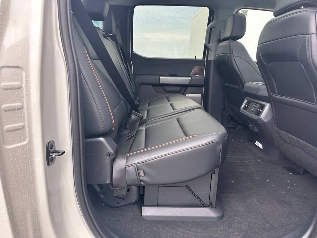 New 2026 Ford F250 Lariat w/ Lariat Premium Package AWD/4WD image 28