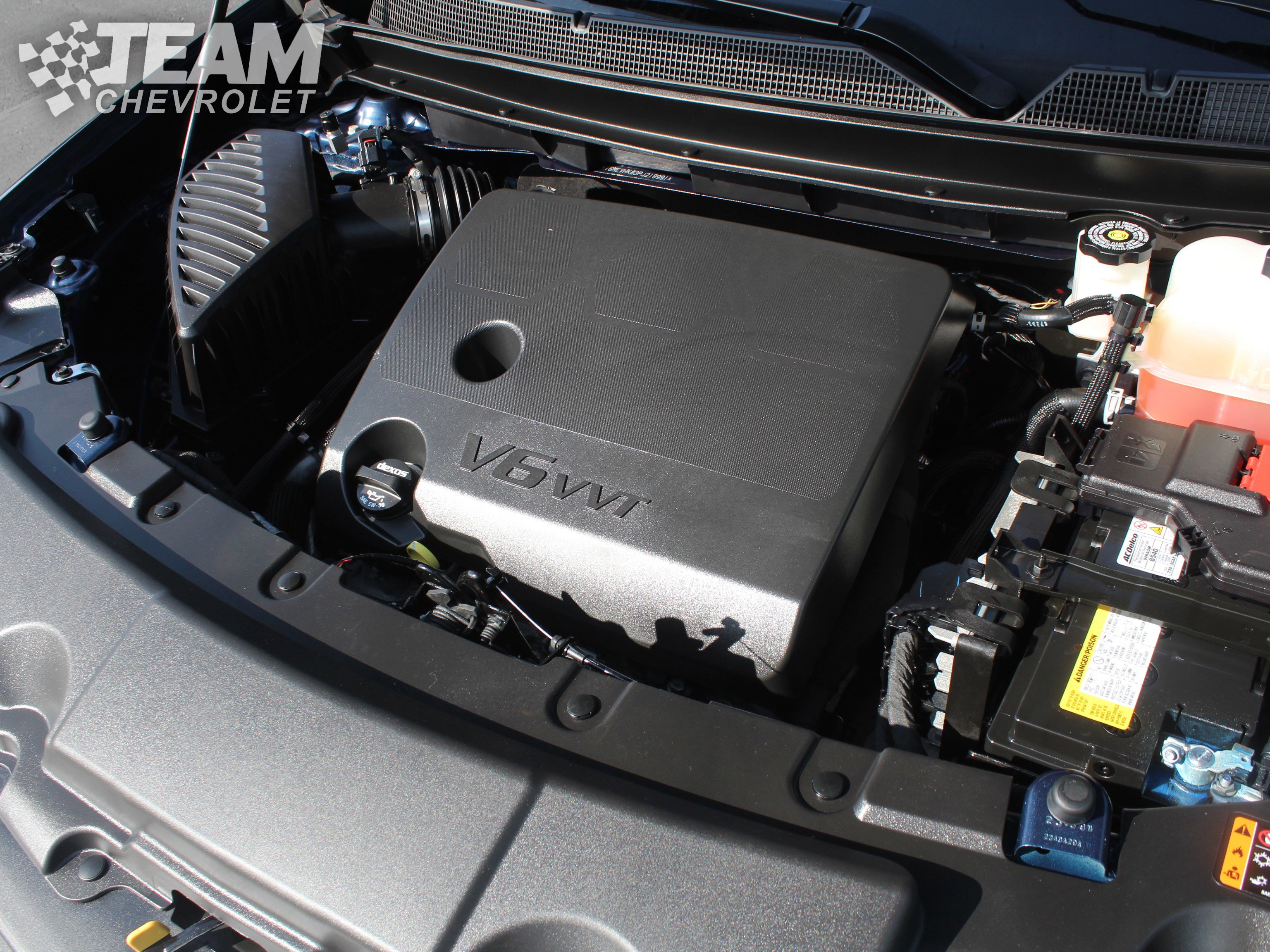 Used 2023 Chevrolet Traverse LT image 32