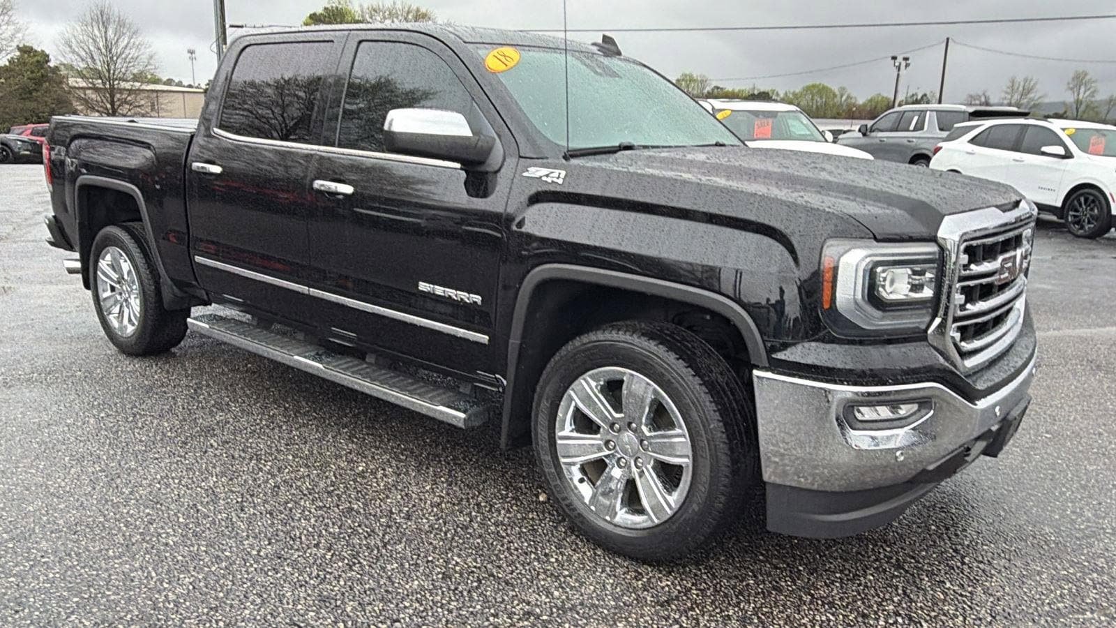 Used 2018 GMC Sierra 1500 SLT AWD/4WD image 3