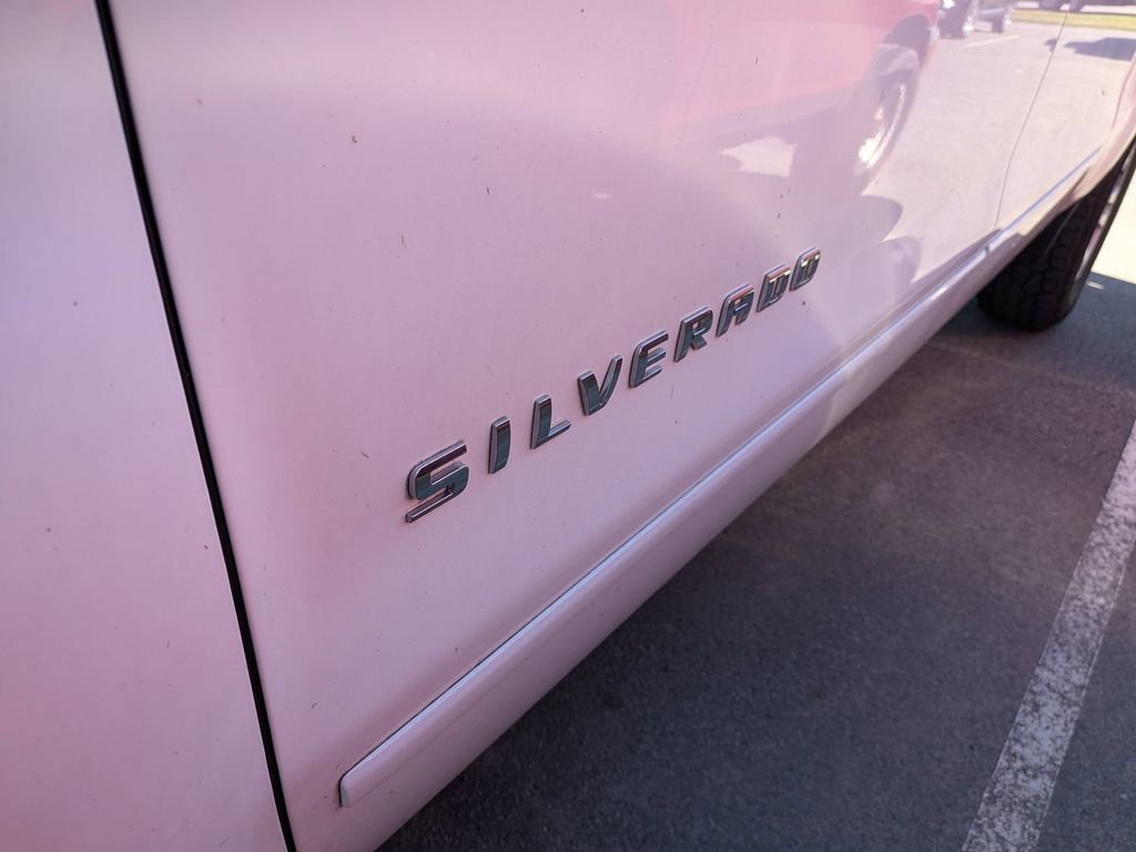 Used 2016 Chevrolet Silverado 1500 LT w/ All Star Edition AWD/4WD image 4