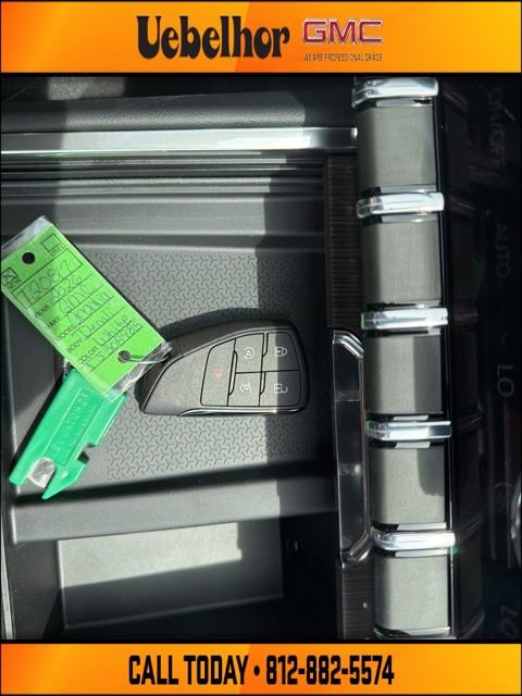 New 2026 GMC Acadia Denali w/ Super Cruise Package image 38