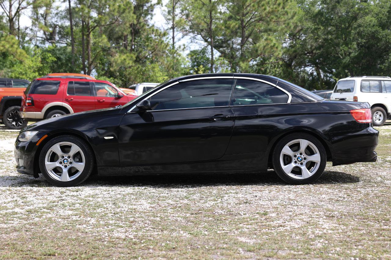 Used 2009 BMW 328i Convertible RWD image 3