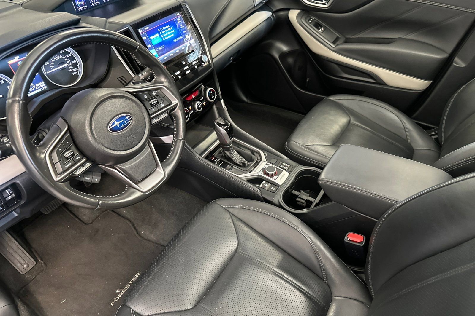 Used 2023 Subaru Forester Limited image 10