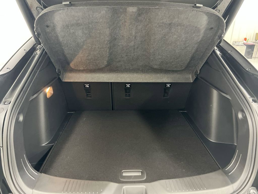 Certified 2025 Buick Envista Preferred w/ Convenience II Package image 23