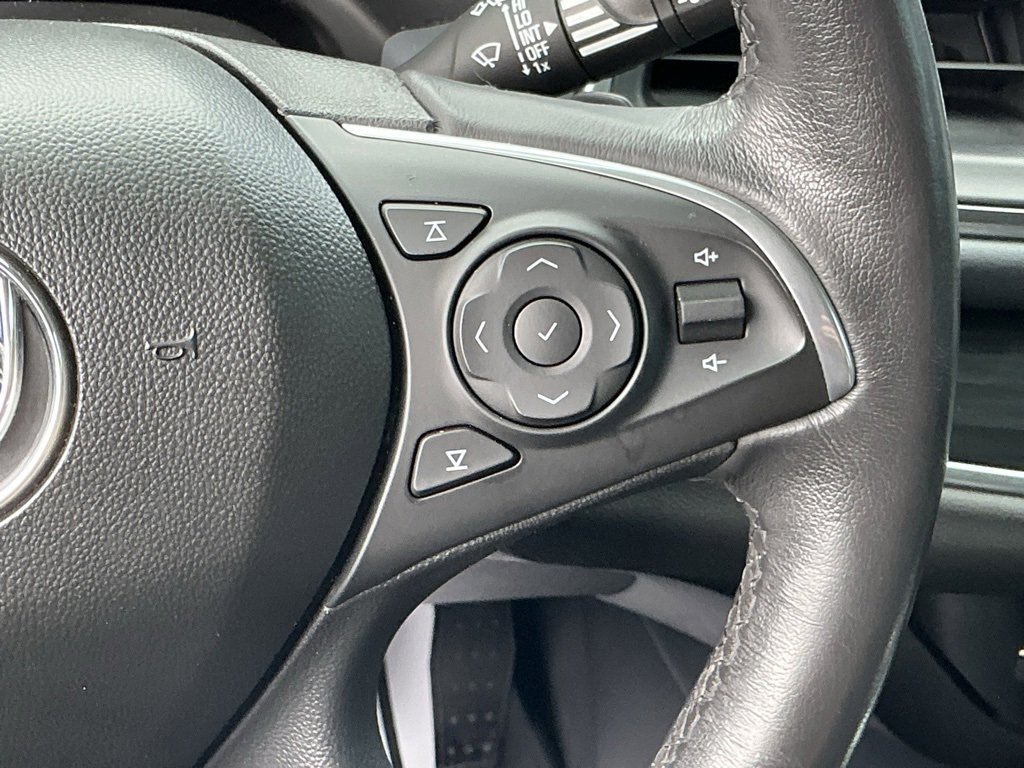 Used 2021 Buick Enclave Essence w/ Sport Touring Edition image 31