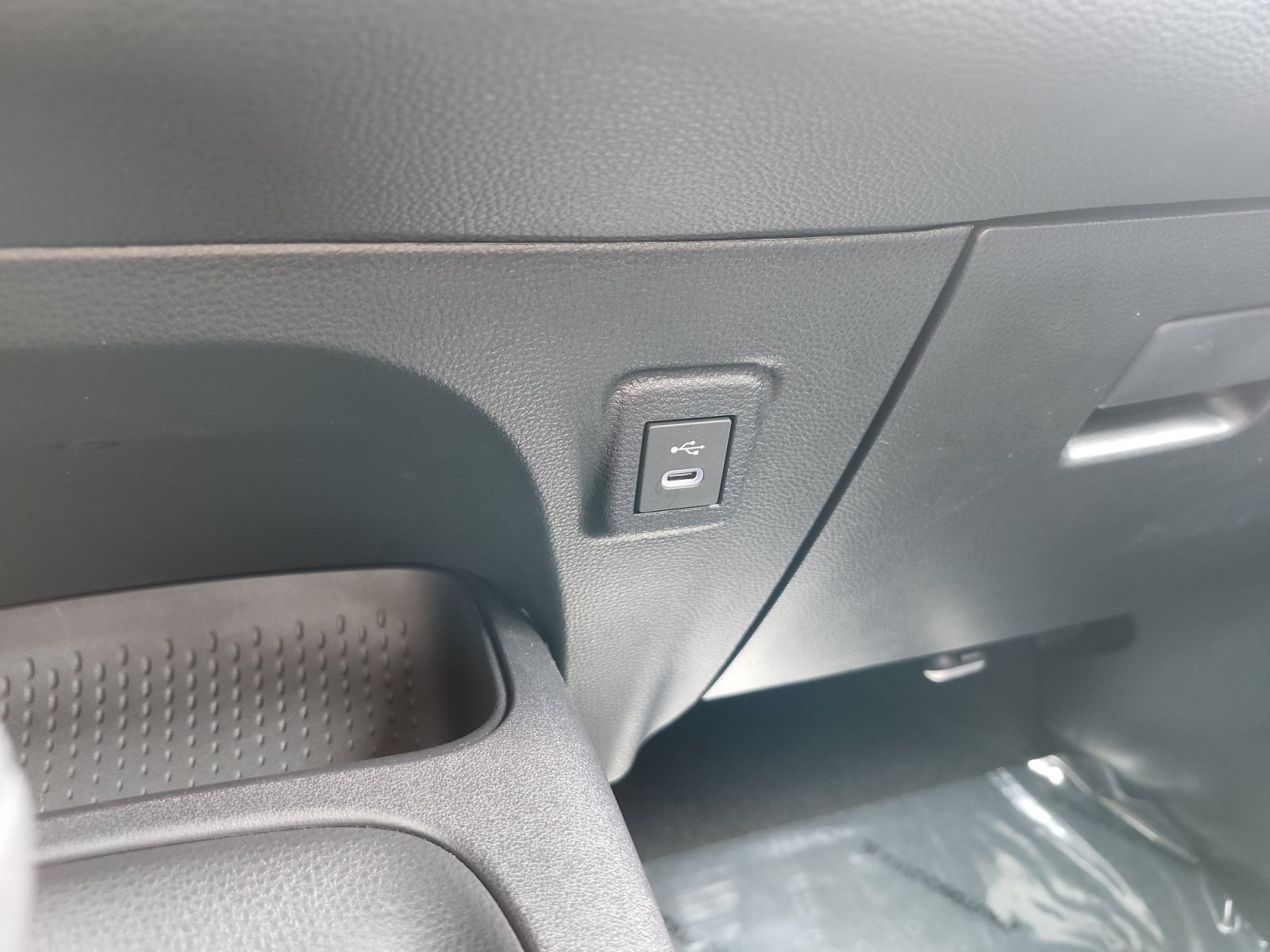 Used 2026 Toyota Corolla LE FWD image 22