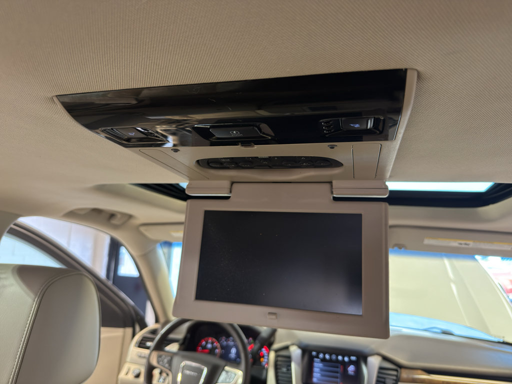 Used 2016 GMC Yukon XL Denali w/ Open Road Package AWD/4WD image 28