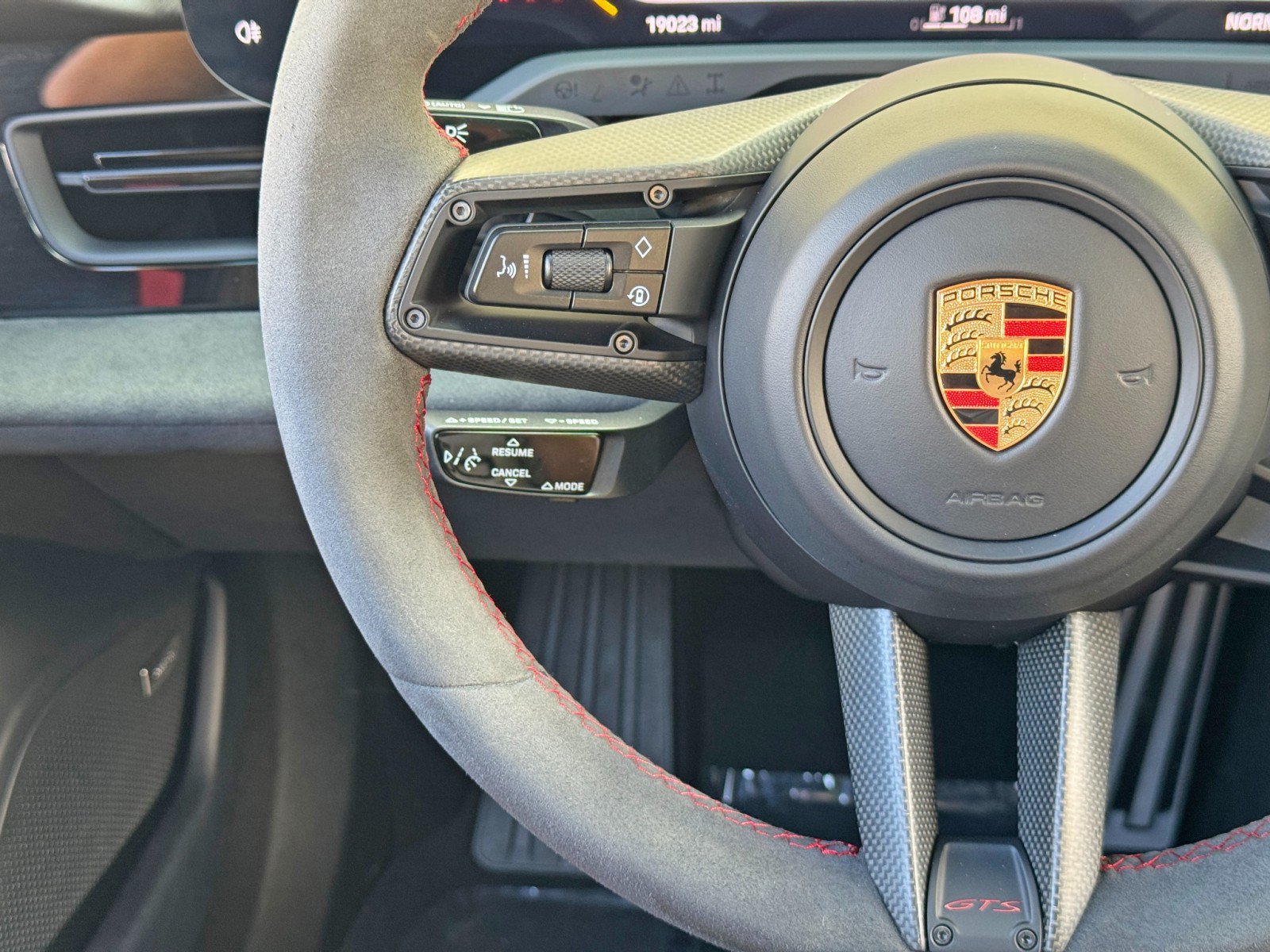 Used 2024 Porsche Taycan GTS AWD/4WD image 23