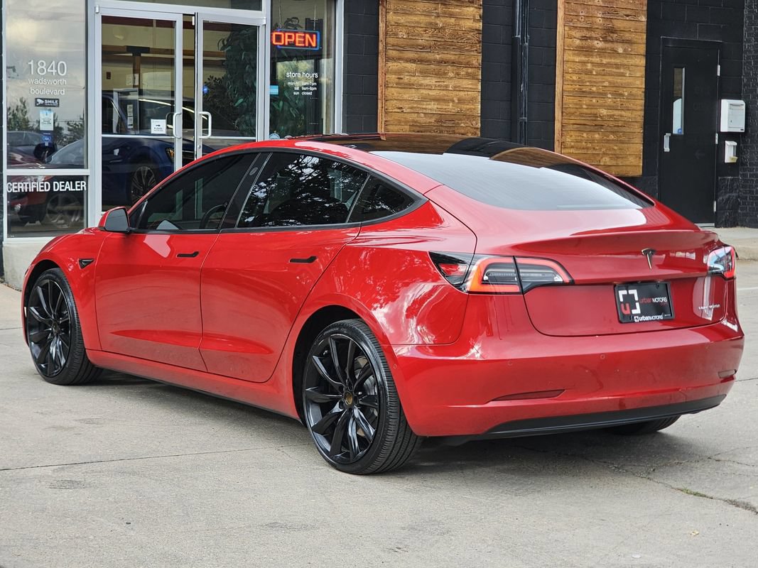 Used 2018 Tesla Model 3 Long Range AWD/4WD image 3