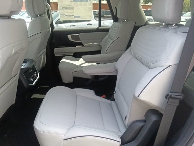 New 2026 Ford Expedition Platinum image 29