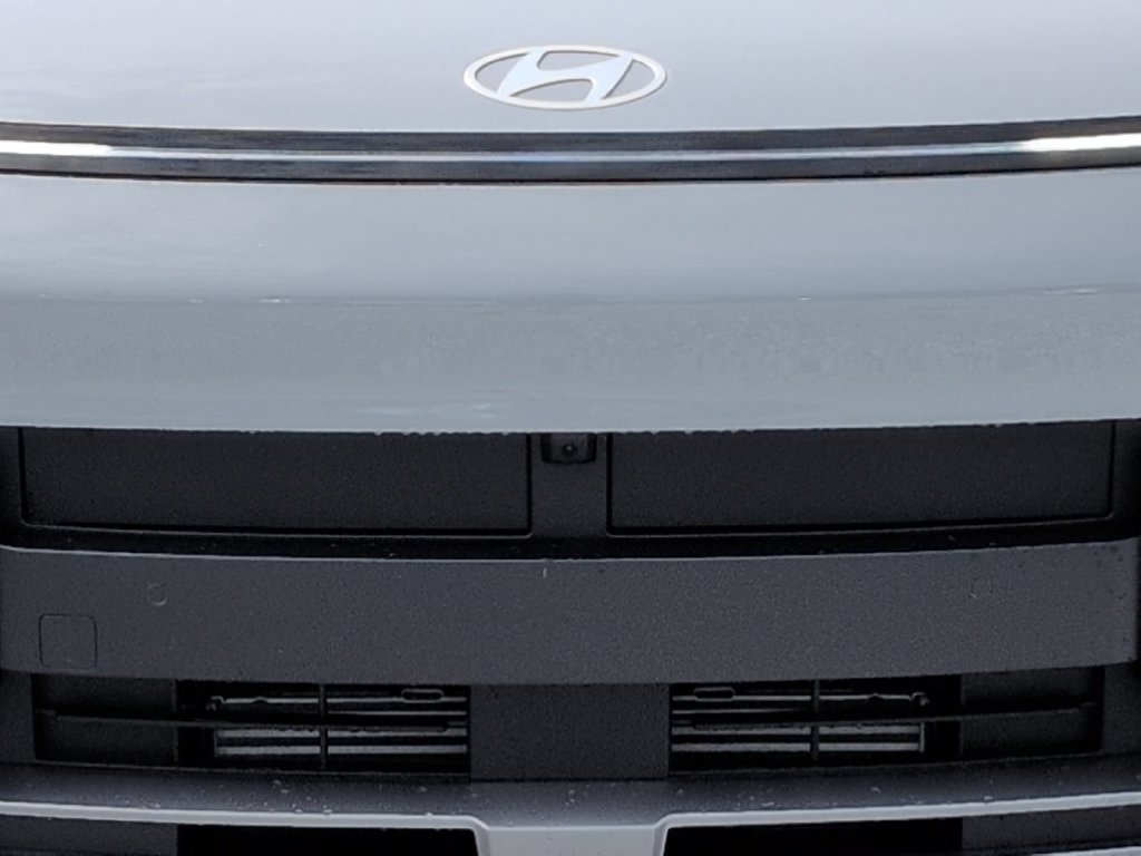 New 2027 Hyundai Kona Limited FWD image 4