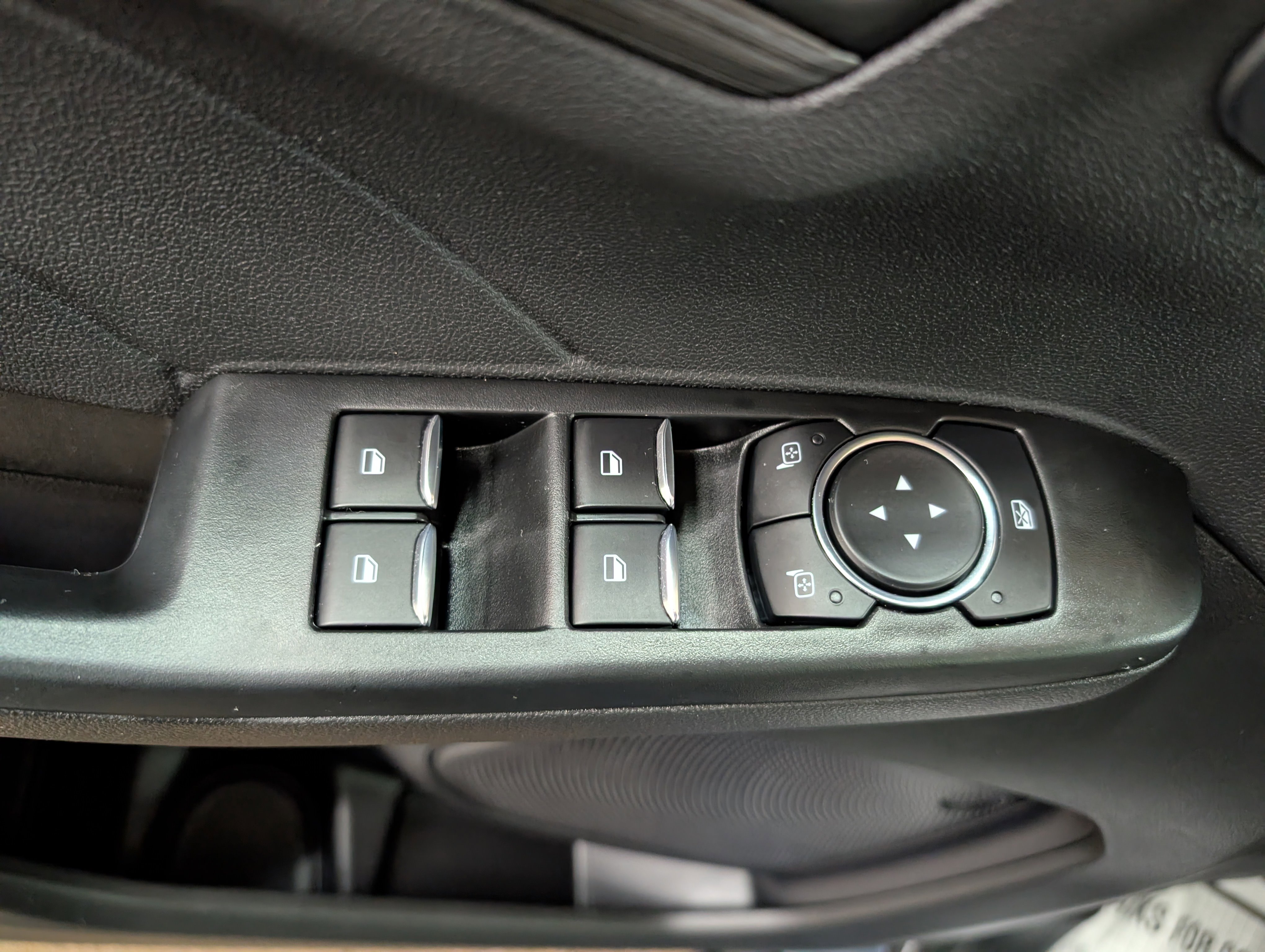 Used 2024 Ford Escape Platinum image 13