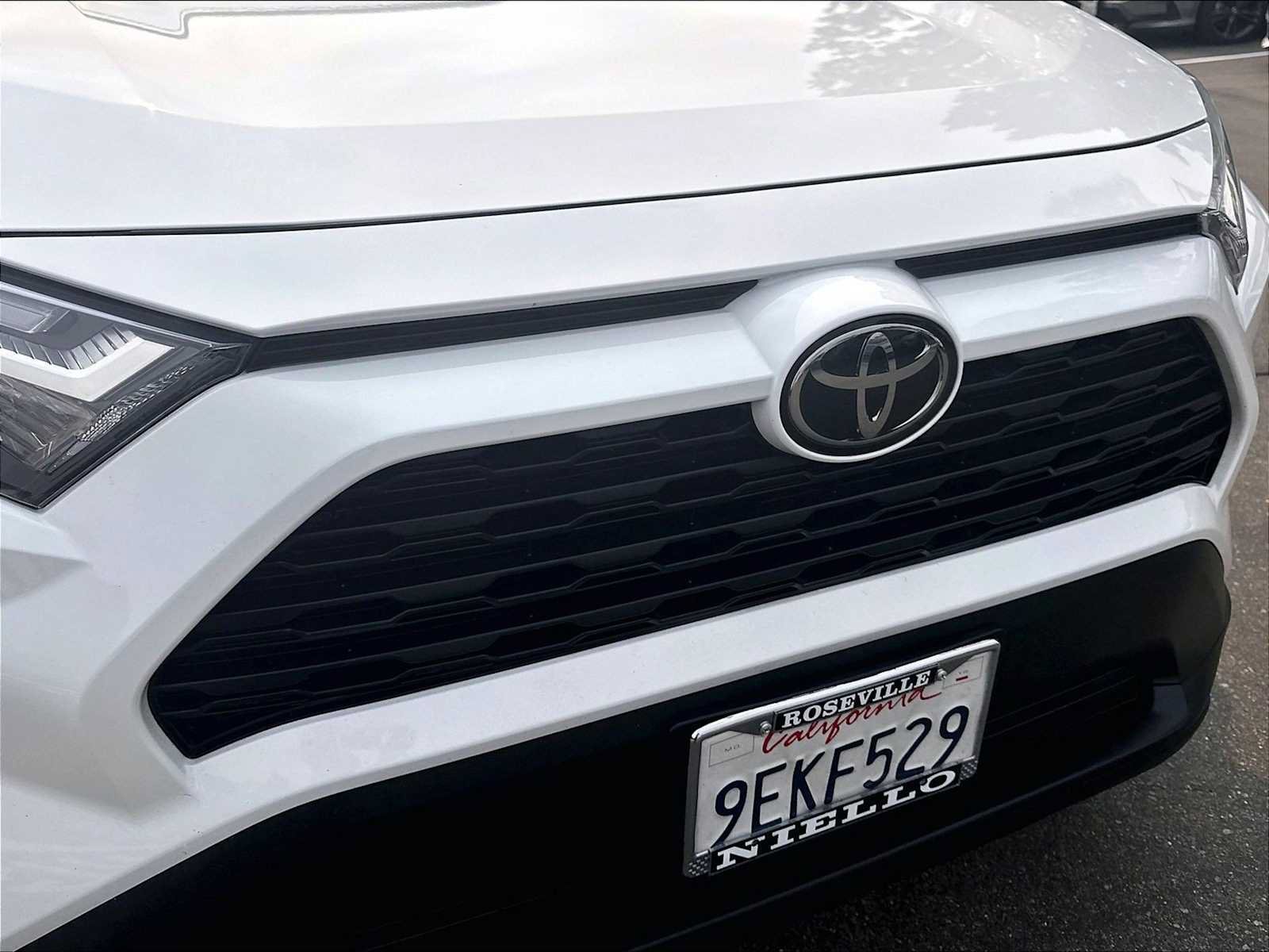 Used 2023 Toyota RAV4 XLE w/ Convenience Package FWD image 31