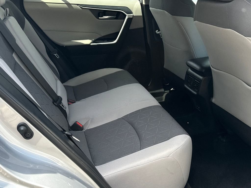 Used 2025 Toyota RAV4 XLE w/ Convenience Package image 17
