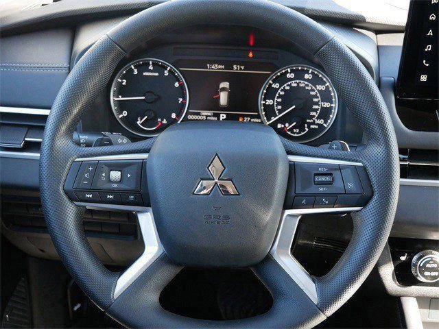 New 2026 Mitsubishi Outlander ES image 8