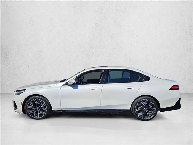 Used 2025 BMW 530i w/ M Sport Package image 9