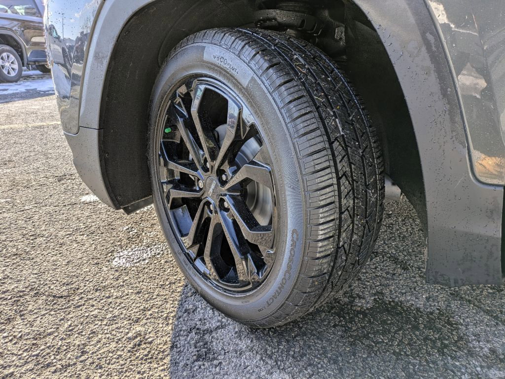 Certified 2021 GMC Terrain SLT w/ Infotainment Package II image 36