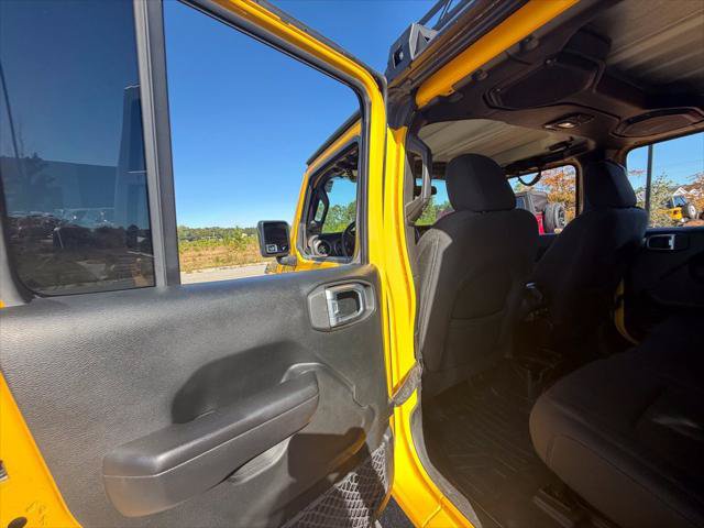 Certified 2018 Jeep Wrangler Unlimited Sport S AWD/4WD image 39