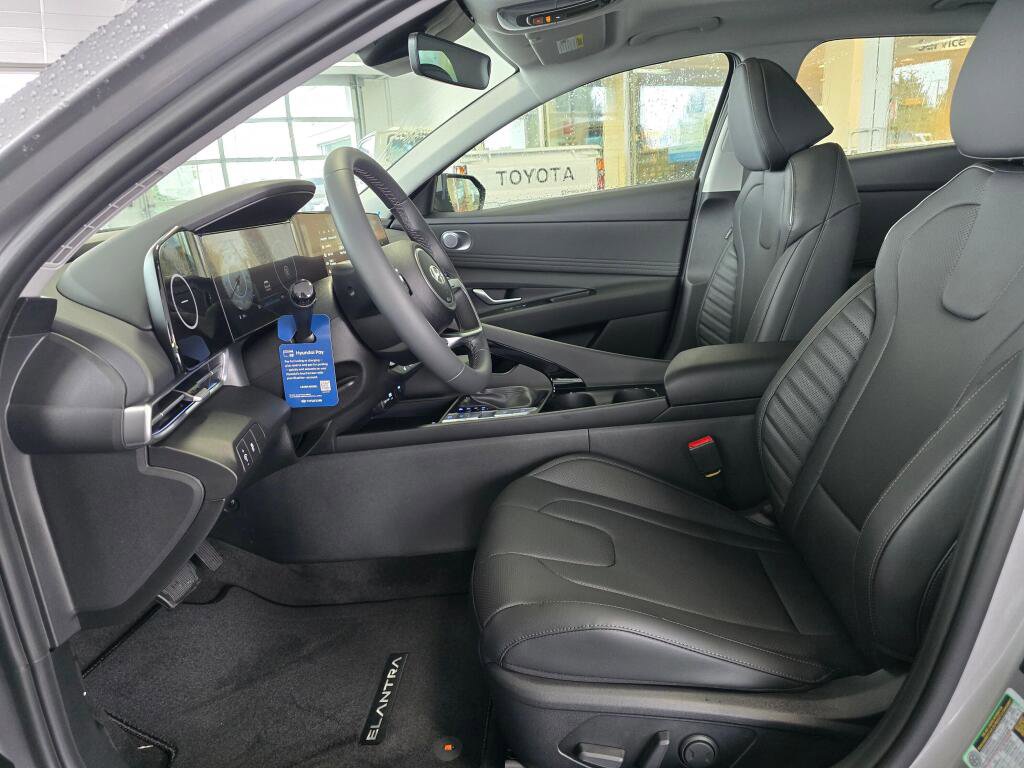 New 2026 Hyundai Elantra Limited image 19