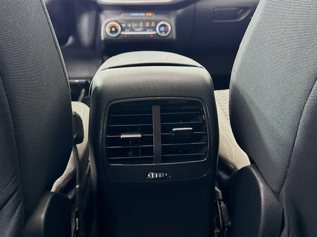 Used 2020 Ford Escape SE FWD image 32