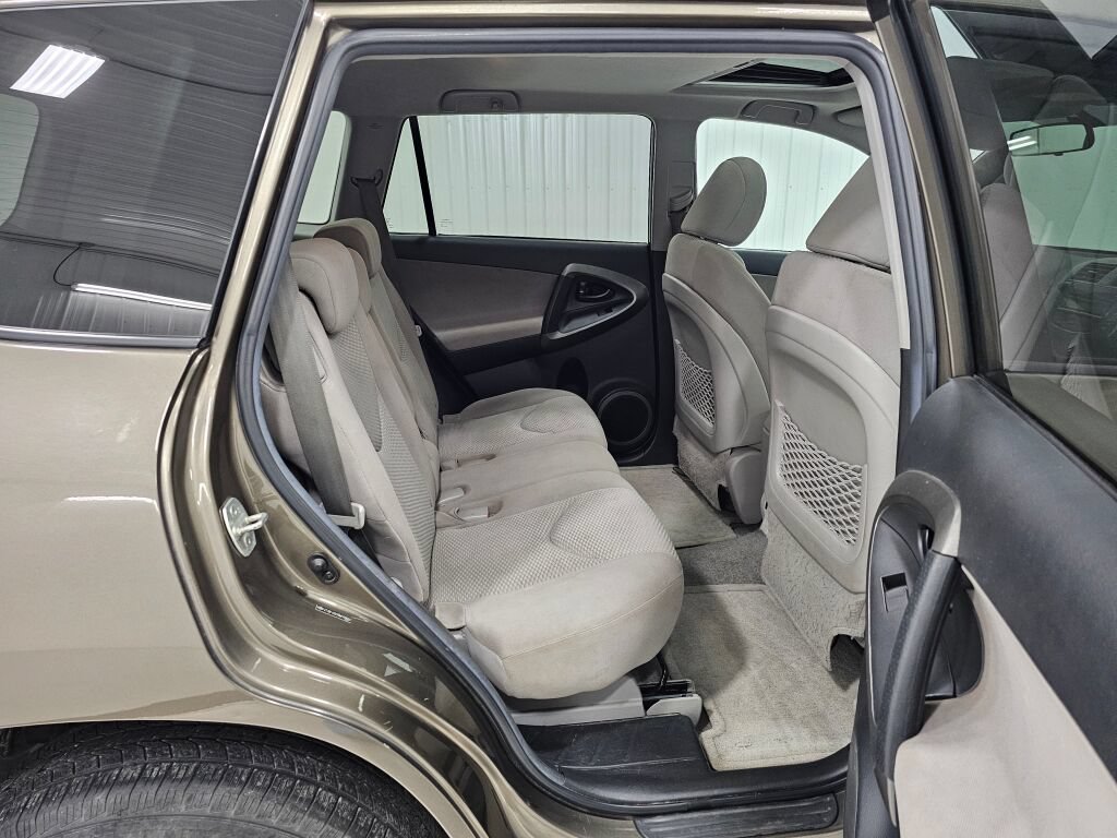 Used 2011 Toyota RAV4 4WD w/ Upgrade Value Pkg image 16