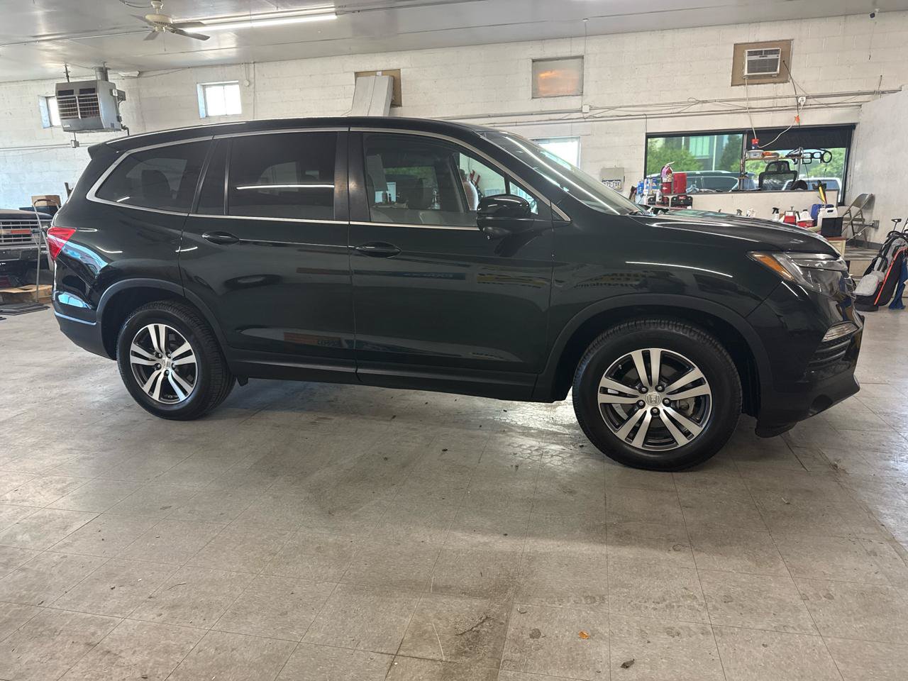 Used 2017 Honda Pilot EX-L image 5