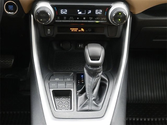 Used 2019 Toyota RAV4 XLE Premium image 25