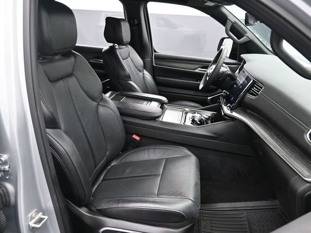 Used 2024 Jeep Wagoneer Series II w/ Flexible Seating Group image 24