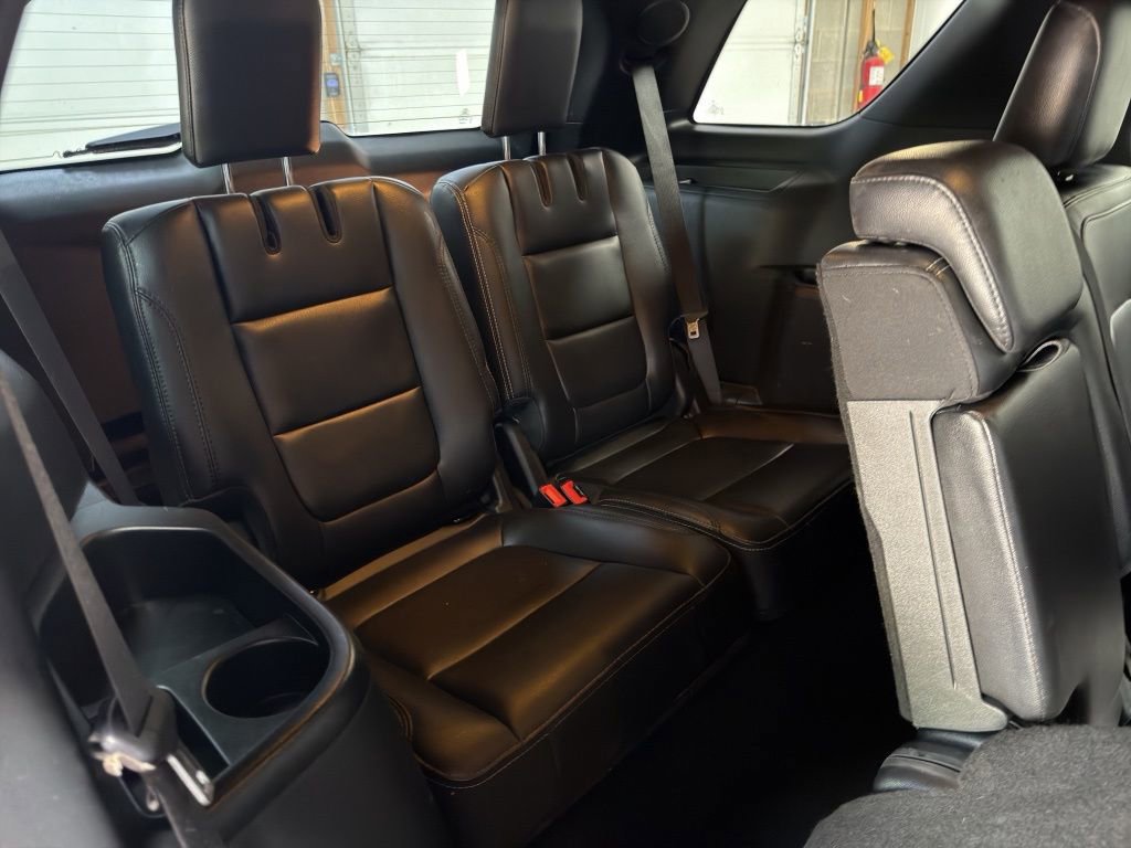 Used 2019 Ford Explorer Limited w/ Class III Trailer Tow Package AWD/4WD image 18