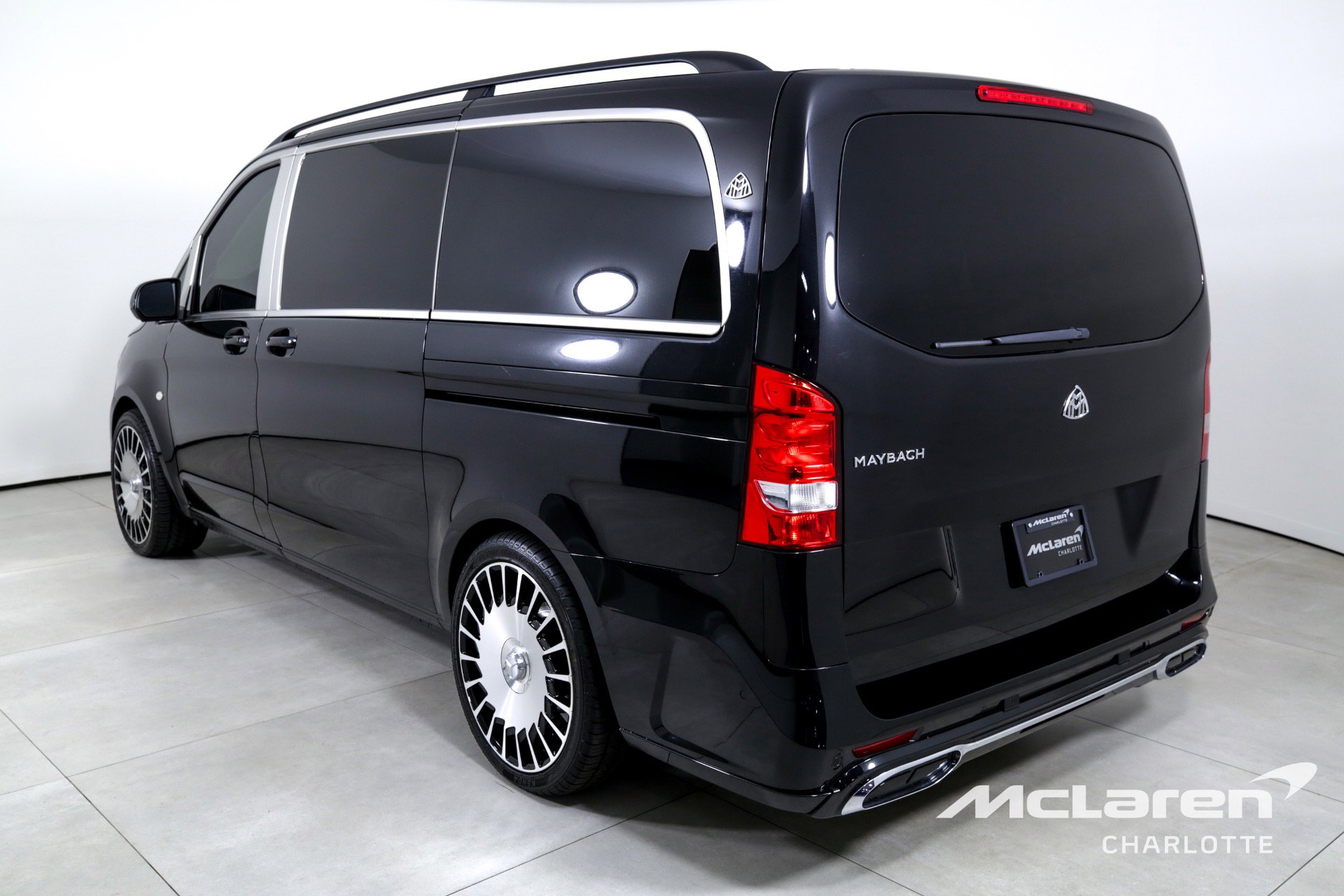 Used 2018 Mercedes-Benz Metris Passenger image 6