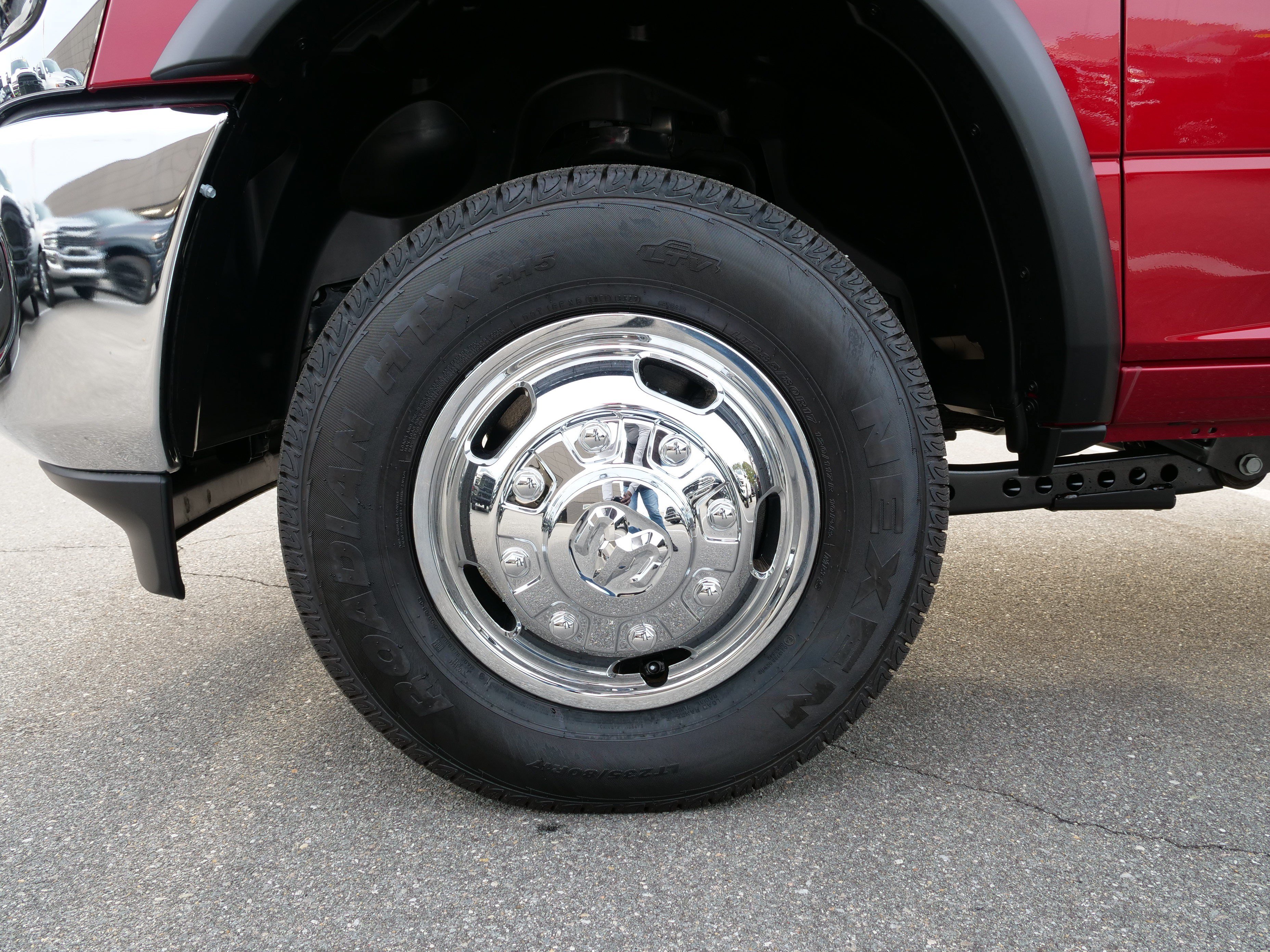 New 2026 RAM 3500 Tradesman AWD/4WD image 9