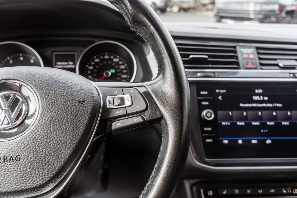 Used 2019 Volkswagen Tiguan SE image 19