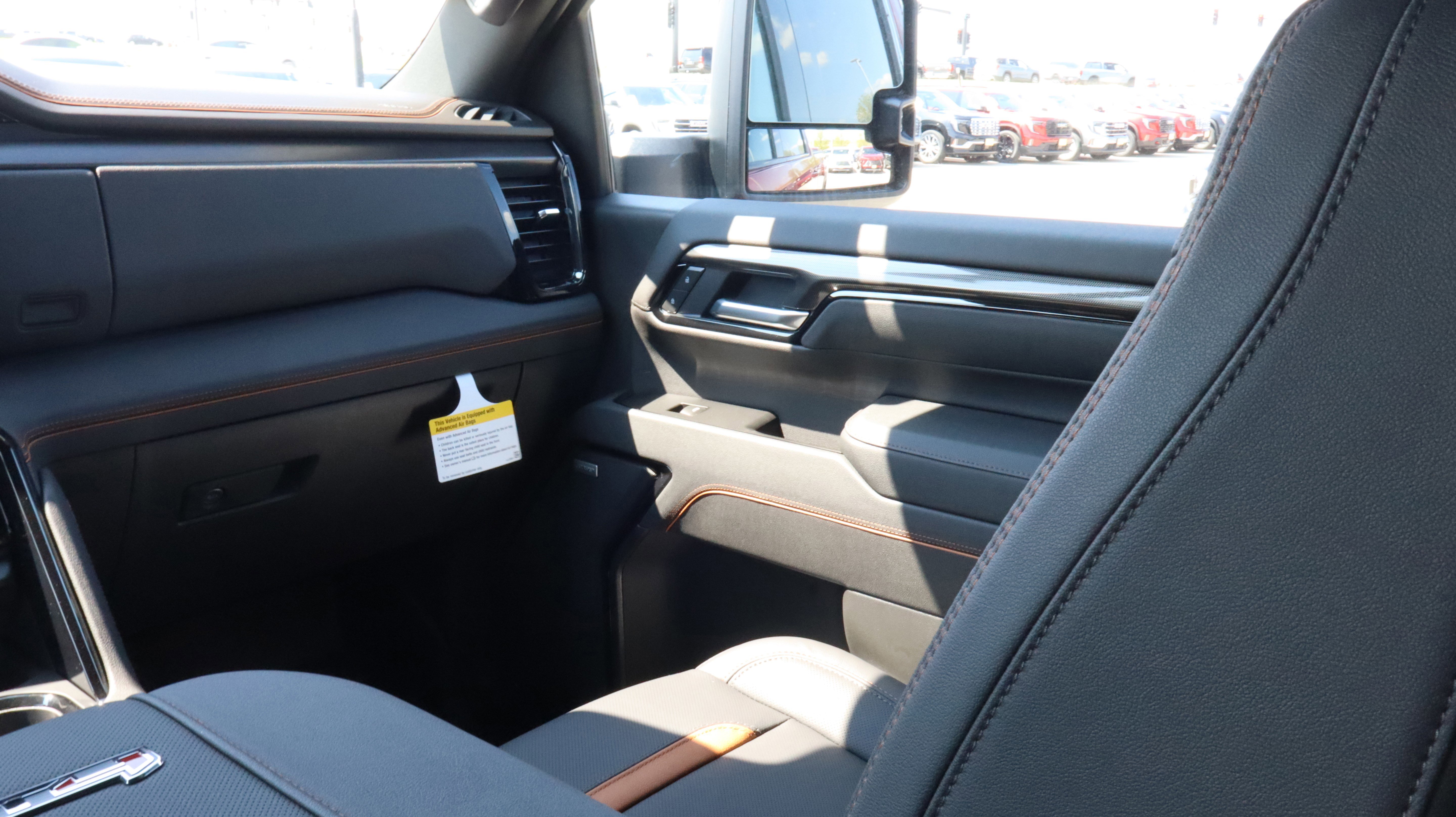 New 2026 GMC Sierra 3500 AT4 w/ AT4 Premium Plus Package AWD/4WD image 11
