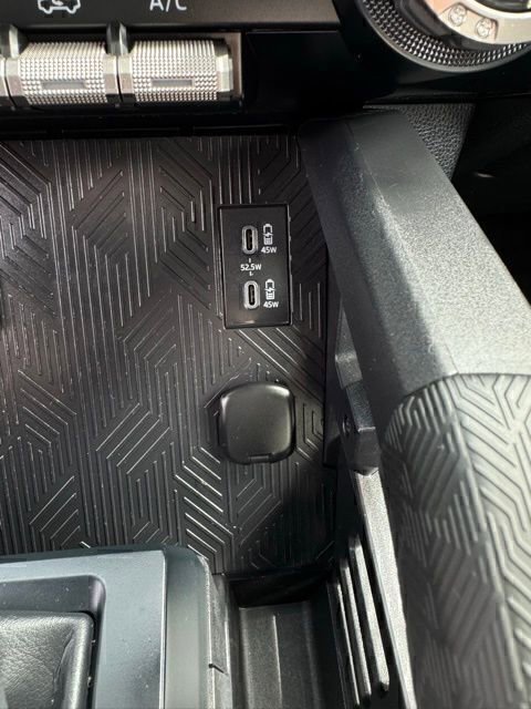 Used 2025 Toyota Tacoma TRD Off-Road image 27