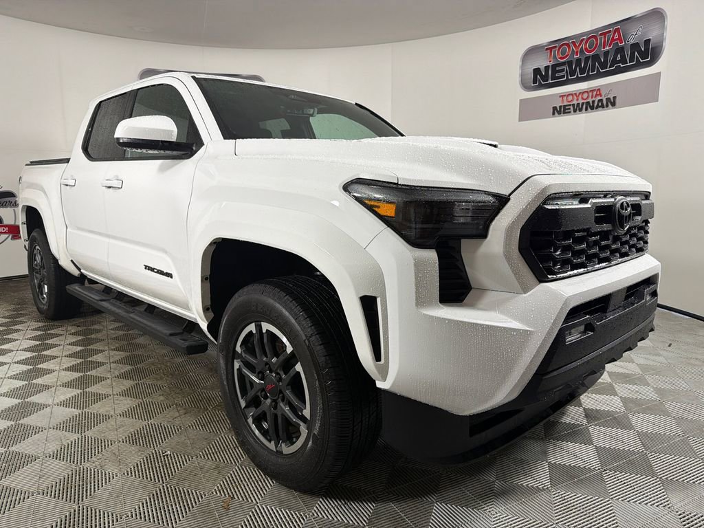 Used 2025 Toyota Tacoma TRD Sport RWD image 1