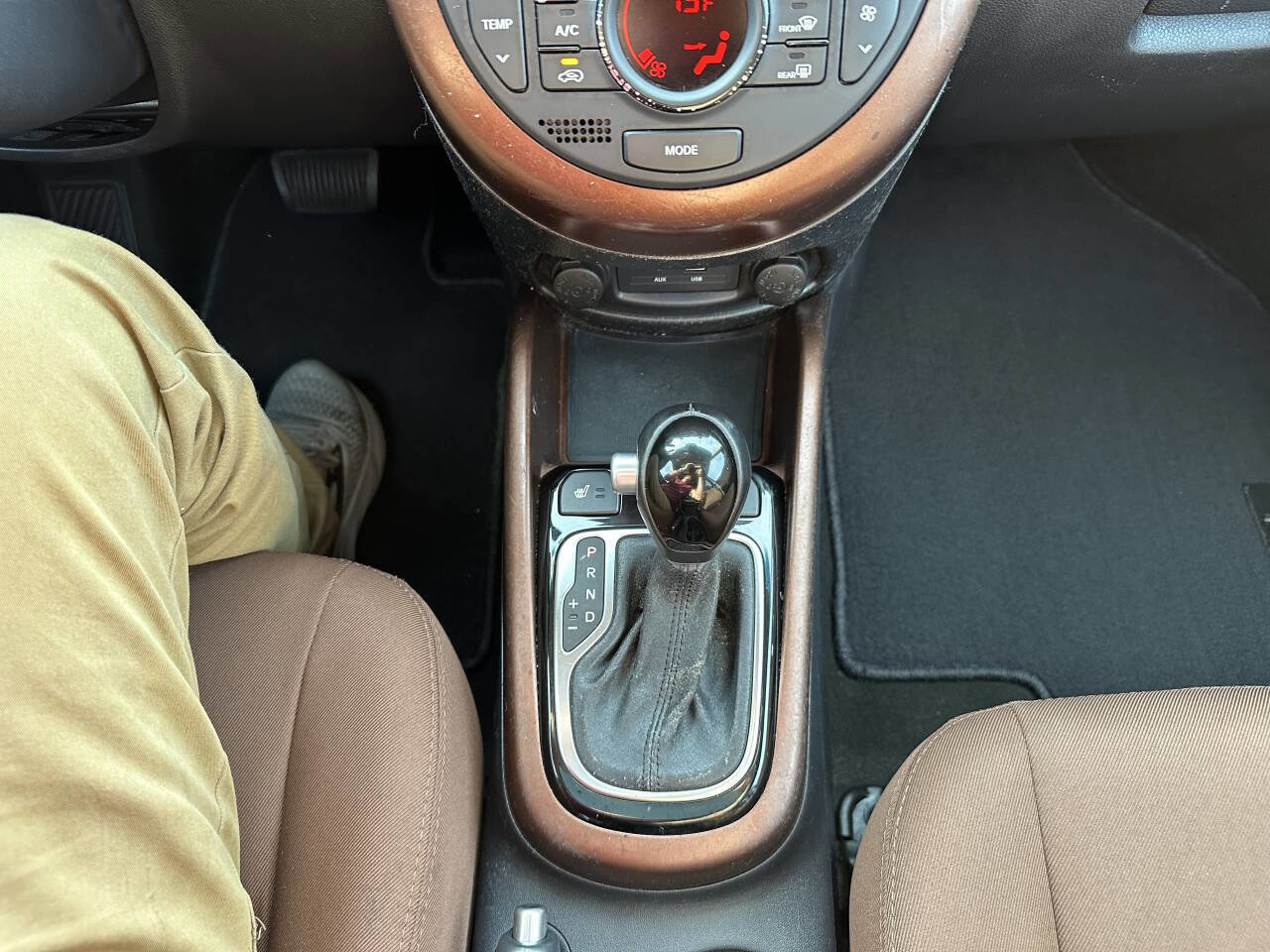 Used 2012 Kia Soul ! w/ Red Rock Special Edition Pkg image 16