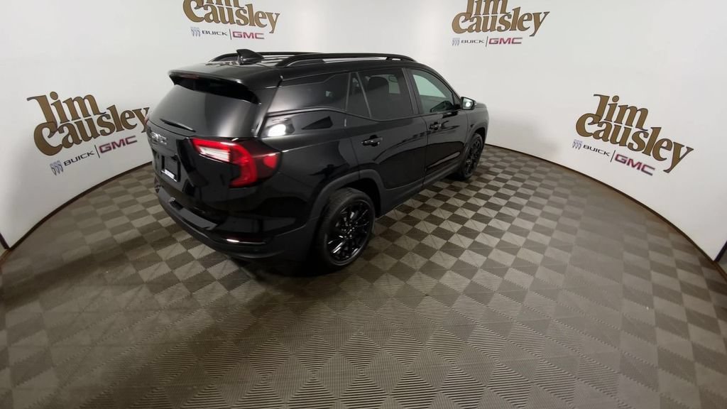 Used 2024 GMC Terrain SLE w/ Driver Convenience Package AWD/4WD image 8