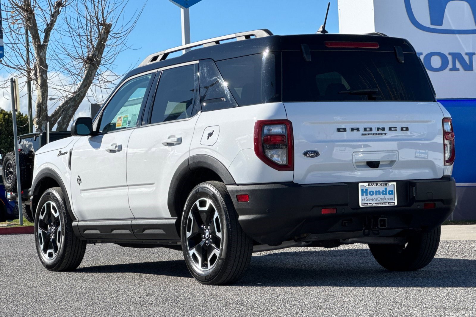 Used 2022 Ford Bronco Sport Outer Banks w/ Tech Package image 3