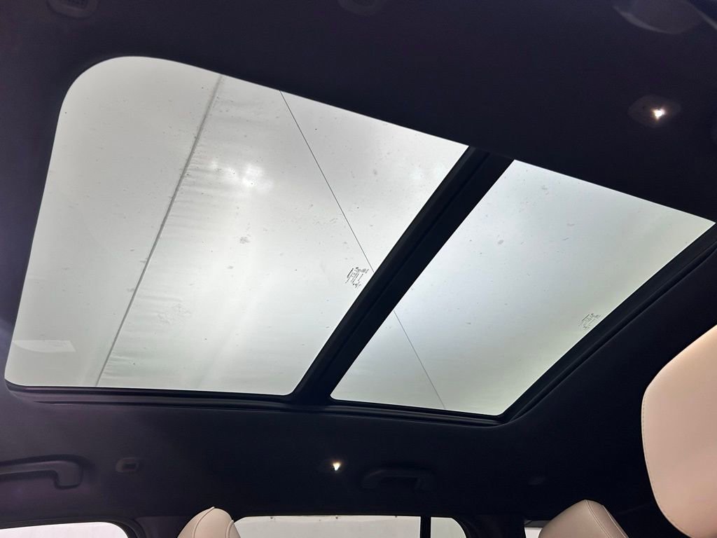 Used 2022 Jeep Grand Cherokee Limited 4xe image 31