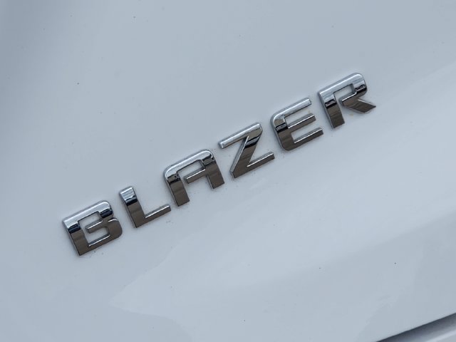 Used 2024 Chevrolet Blazer LT FWD image 11