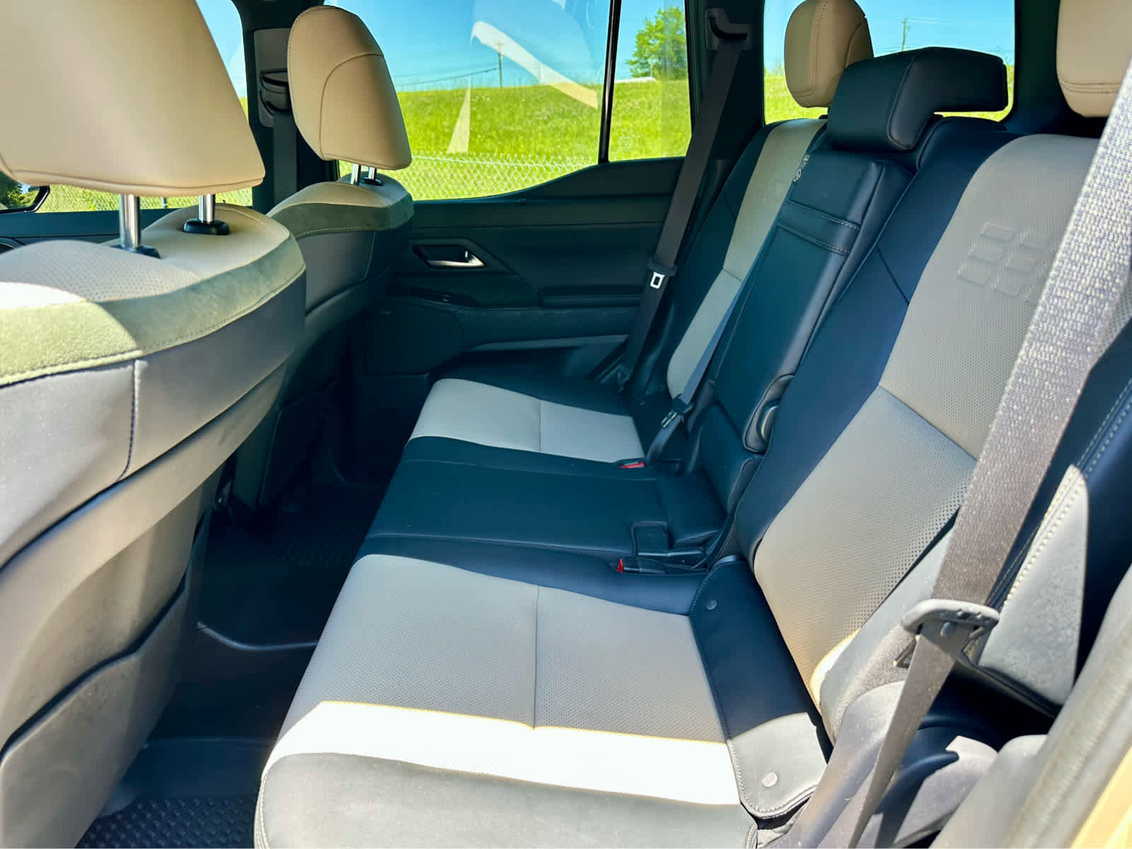 Used 2024 Lexus GX 550 AWD/4WD image 13