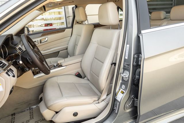 Used 2014 Mercedes-Benz E 250 BlueTEC Sedan image 12