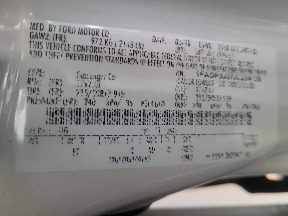 Used 2018 Ford Focus Titanium FWD image 33