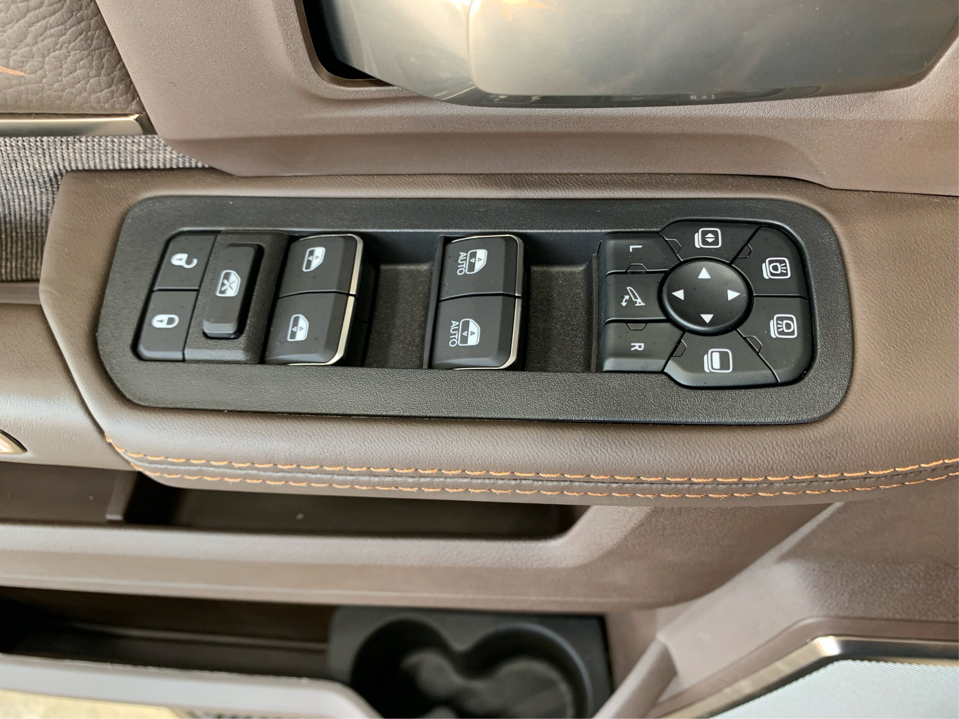 New 2026 RAM 2500 Limited image 32
