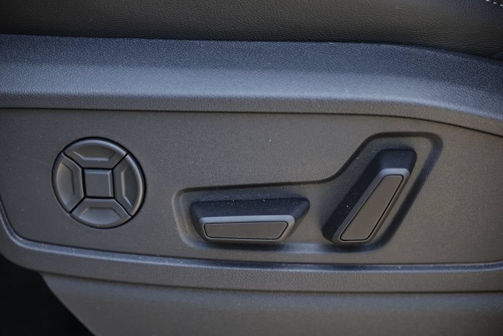 New 2026 Audi SQ5 Premium Plus AWD/4WD image 24