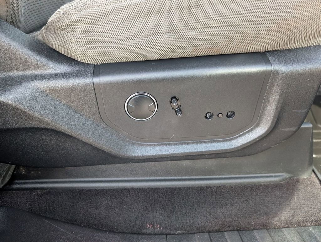 Used 2016 Ford F150 XLT w/ Equipment Group 302A Luxury image 45