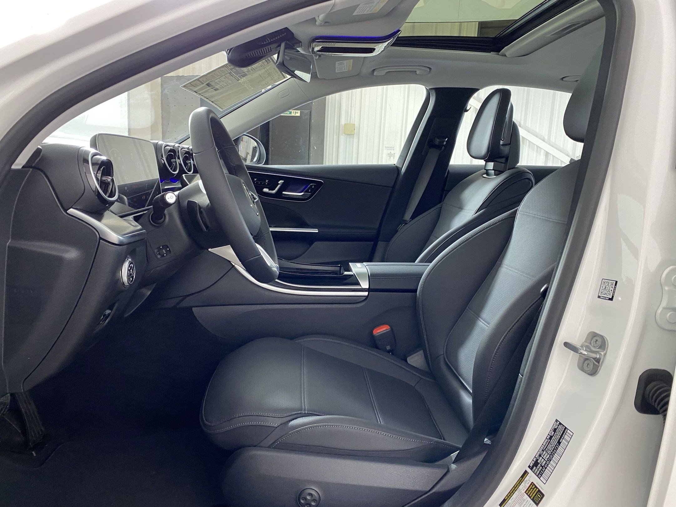 Used 2025 Mercedes-Benz C 300 C 300 image 4